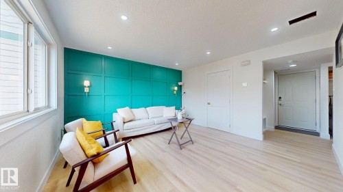 1396 Lakewood Road, Edmonton, AB - Indoor