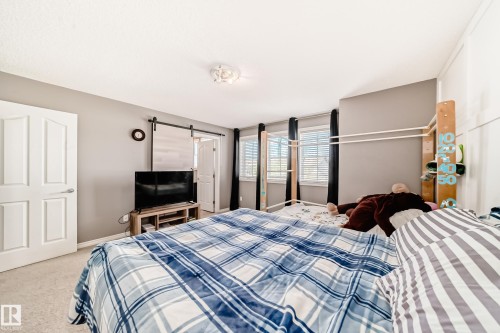 2909 18A Avenue, Edmonton, AB 