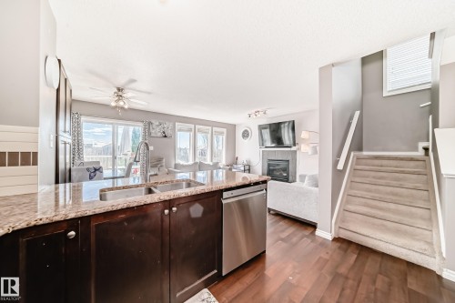 2909 18A Avenue, Edmonton, AB - Indoor Photo Showing Kitchen With Double Sink