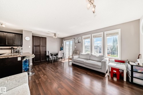 2909 18A Avenue, Edmonton, AB - Indoor