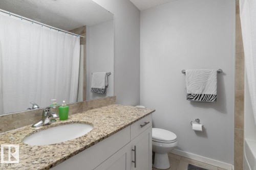202 10524 77 Avenue, Edmonton, AB - Indoor Photo Showing Bathroom