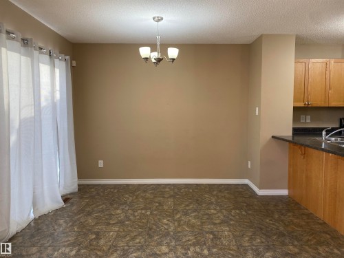 6411 18 Avenue Sw, Edmonton, AB - Indoor