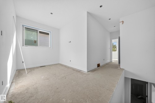 5213 104A Street, Edmonton, AB - Indoor Photo Showing Other Room