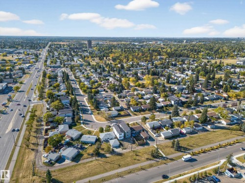 5213 104A Street, Edmonton, AB - Outdoor With View