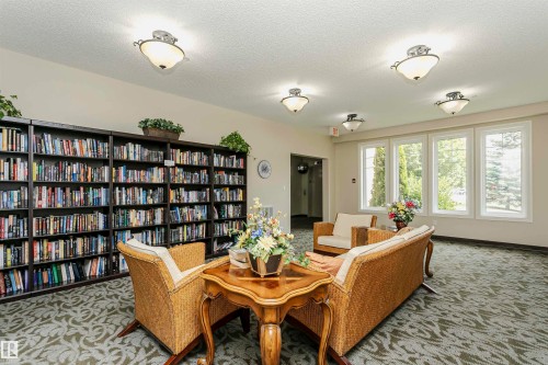 207 9820 165 Street, Edmonton, AB - Indoor