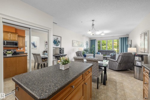 207 9820 165 Street, Edmonton, AB - Indoor