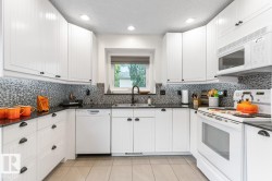 4631 10 Avenue  Edmonton, AB T6L 4S2