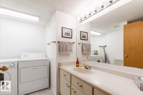 4631 10 Avenue, Edmonton, AB - Indoor