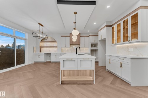 153 Graybriar Drive, Stony Plain, AB - Indoor Photo Showing Kitchen With Upgraded Kitchen