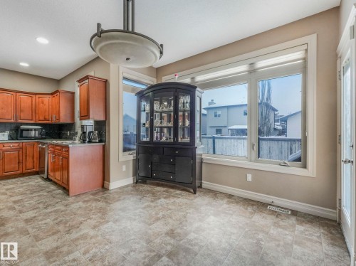 16019 134 Street, Edmonton, AB - Indoor Photo Showing Kitchen