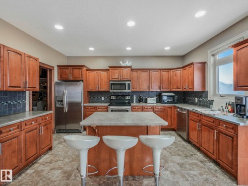 16019 134 Street, Edmonton, AB - Indoor Photo Showing Kitchen