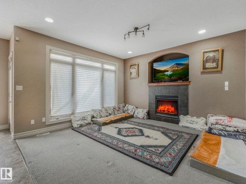 16019 134 Street, Edmonton, AB - Indoor With Fireplace