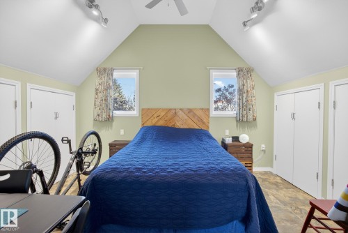 9302 93 Street, Edmonton, AB - Indoor Photo Showing Bedroom