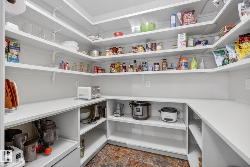 9302 93 Street, Edmonton, AB - Indoor With Storage