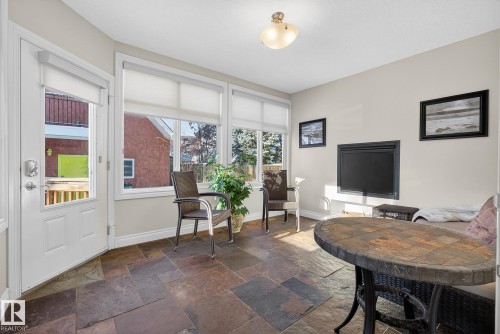 9302 93 Street, Edmonton, AB - Indoor Photo Showing Office