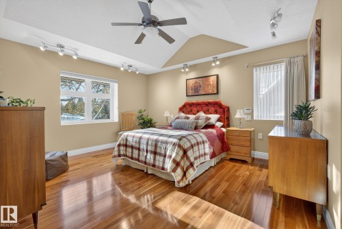 9302 93 Street, Edmonton, AB - Indoor Photo Showing Bedroom