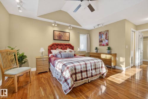 9302 93 Street, Edmonton, AB - Indoor Photo Showing Bedroom