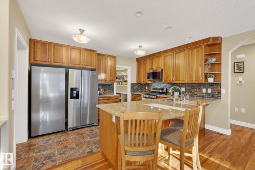 9302 93 Street, Edmonton, AB - Indoor Photo Showing Kitchen