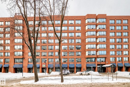 621 10160 114 Street, Edmonton, AB - Indoor