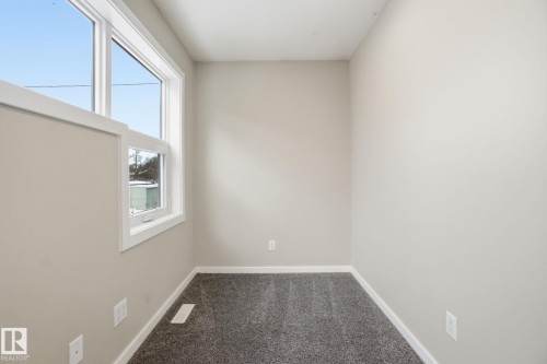 4 14315 Stony Plain Road, Edmonton, AB - Indoor Photo Showing Other Room