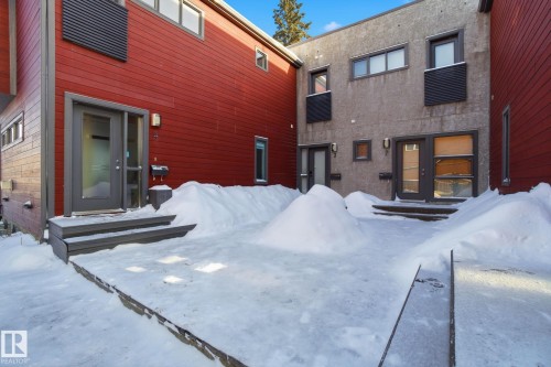 4 14315 Stony Plain Road, Edmonton, AB - Outdoor