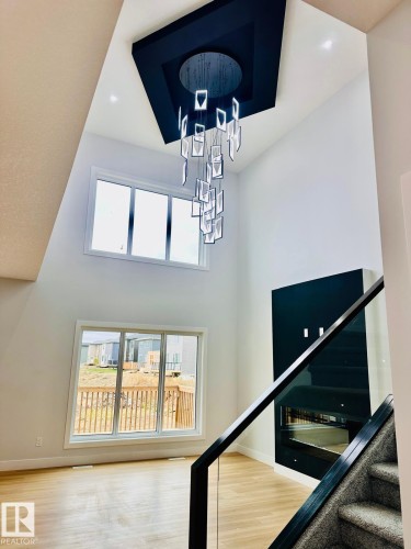 8912 Mayday Way, Edmonton, AB - Indoor Photo Showing Other Room