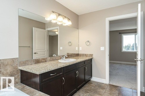1920 33B Street, Edmonton, AB - Indoor Photo Showing Bathroom