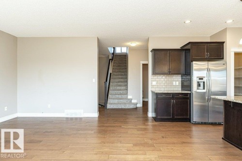 1920 33B Street, Edmonton, AB - Indoor Photo Showing Kitchen With Stainless Steel Kitchen