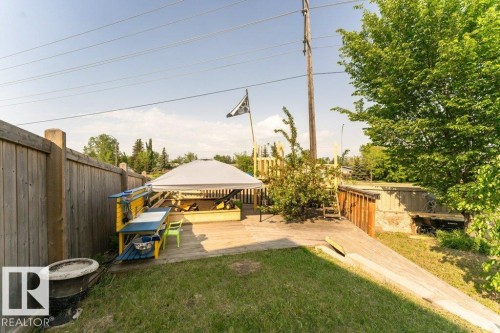 1920 33B Street, Edmonton, AB - Outdoor