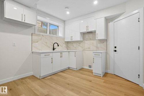 9007 153 Street, Edmonton, AB - Indoor Photo Showing Kitchen