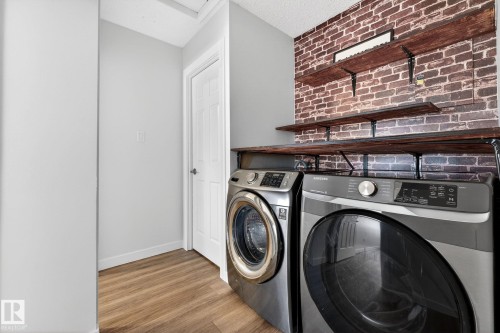 135 Surrey Gardens, Edmonton, AB - Indoor Photo Showing Laundry Room