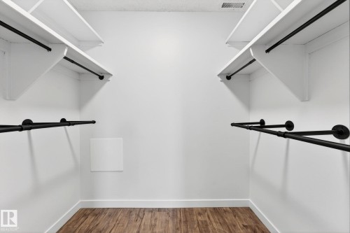 135 Surrey Gardens, Edmonton, AB - Indoor With Storage