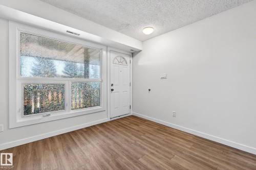 135 Surrey Gardens, Edmonton, AB - Indoor Photo Showing Other Room