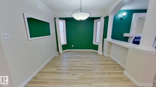 9331 103 Avenue, Edmonton, AB - Indoor Photo Showing Other Room