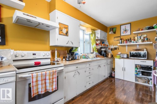 9232 86 Street, Edmonton, AB - Indoor Photo Showing Kitchen