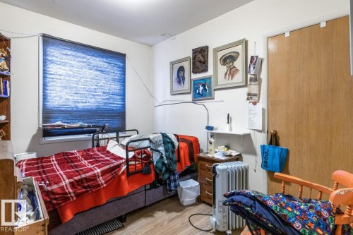 9236 86 Street, Edmonton, AB - Indoor Photo Showing Bedroom