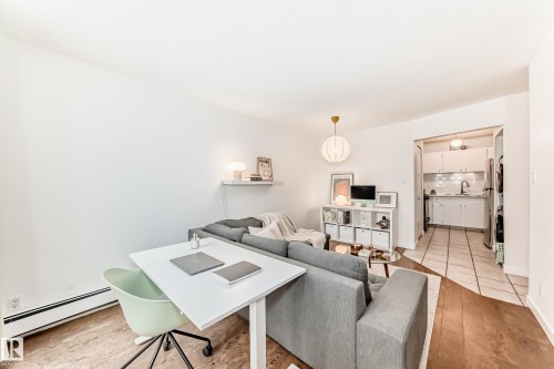 314 10148 118 Street, Edmonton, AB - Indoor Photo Showing Other Room