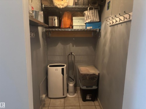 314 10148 118 Street, Edmonton, AB - Indoor