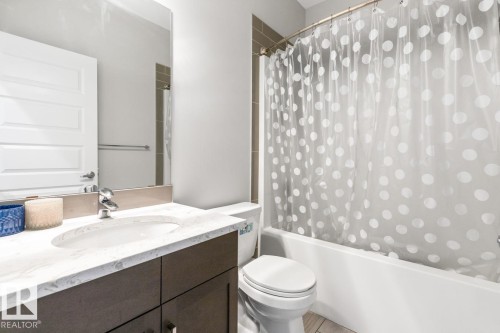 1723 168 Street, Edmonton, AB - Indoor Photo Showing Bathroom
