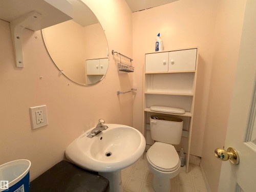 5955 40 Avenue, Edmonton, AB - Indoor Photo Showing Bathroom