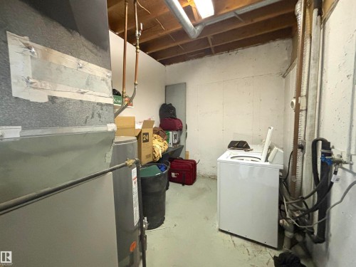 5955 40 Avenue, Edmonton, AB - Indoor Photo Showing Laundry Room