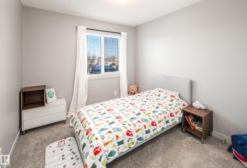 Edmonton, AB - Indoor Photo Showing Bedroom