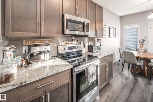 Edmonton, AB - Indoor Photo Showing Kitchen With Upgraded Kitchen