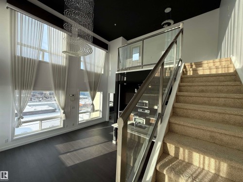 611 11425 105 Avenue, Edmonton, AB - Indoor Photo Showing Other Room