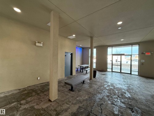 611 11425 105 Avenue, Edmonton, AB - Indoor