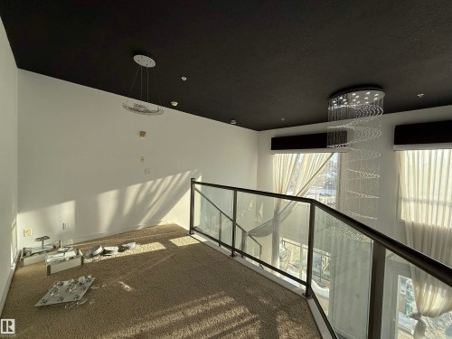 611 11425 105 Avenue, Edmonton, AB - Indoor Photo Showing Other Room