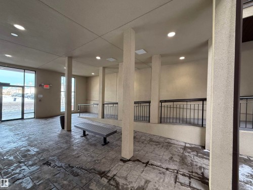 611 11425 105 Avenue, Edmonton, AB - Indoor Photo Showing Other Room