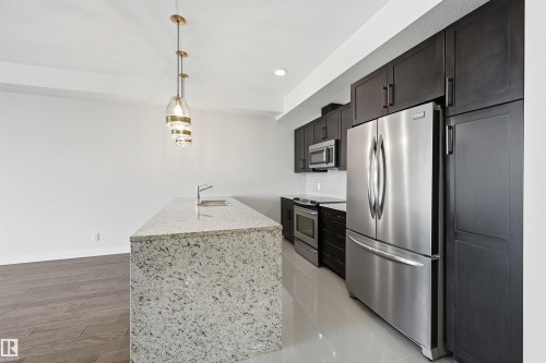 413 625 Leger Way, Edmonton, AB - Indoor Photo Showing Kitchen