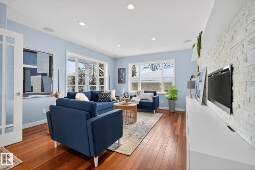 9714 87 Street, Edmonton, AB - Indoor Photo Showing Living Room