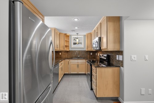 9714 87 Street, Edmonton, AB - Indoor Photo Showing Kitchen